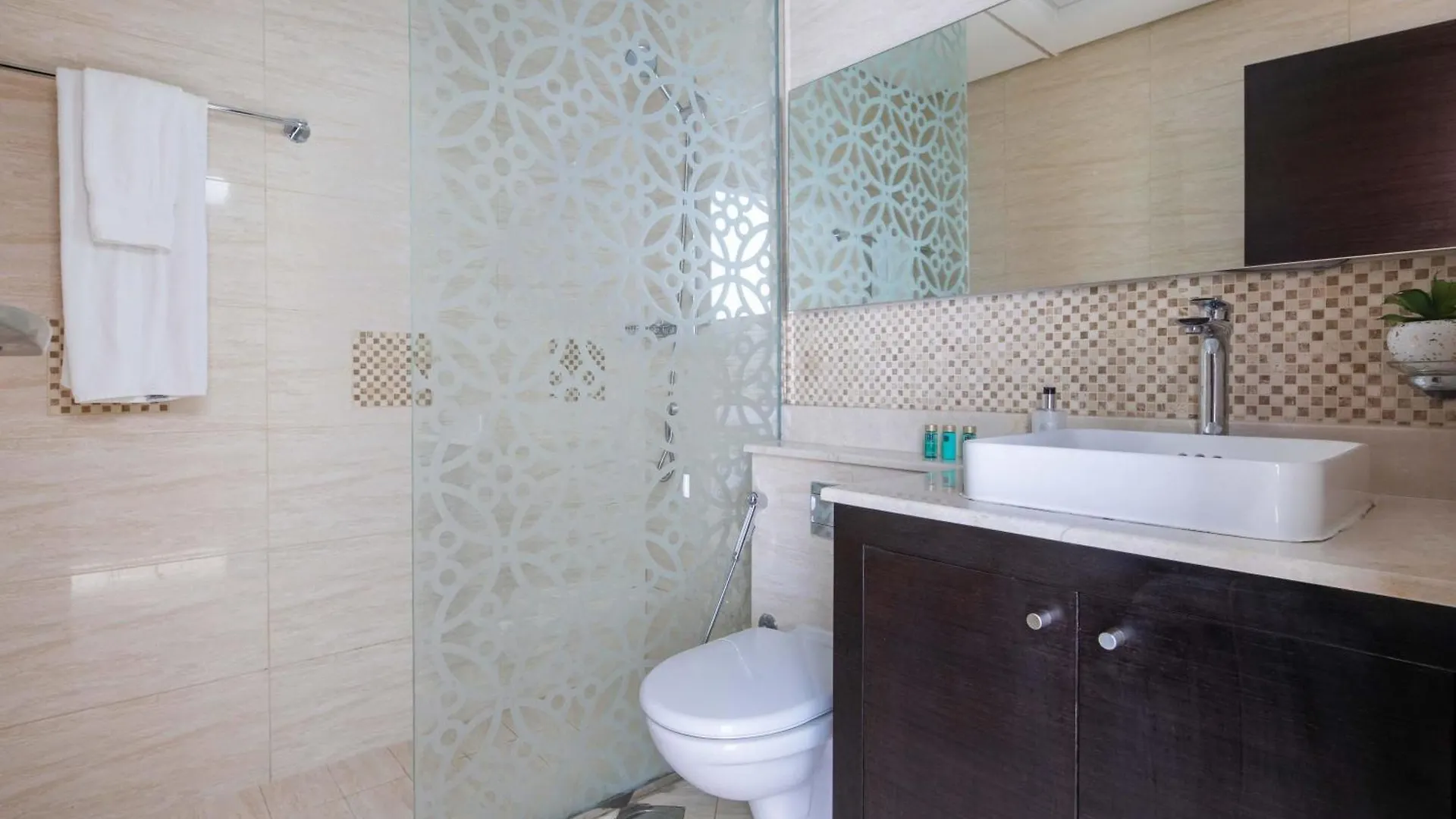 Apartment Frank Porter - Mon Reve Dubai